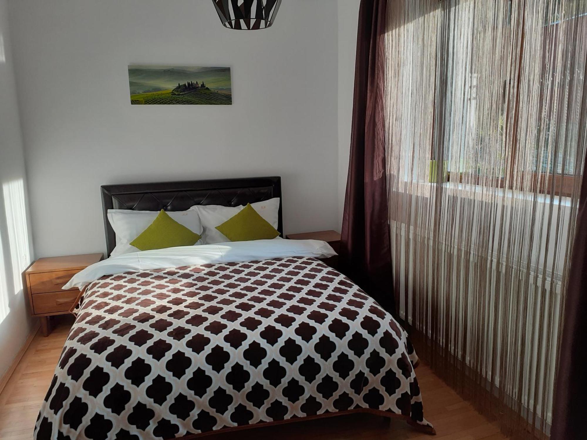 Ferienwohnung R-House Brașov Zimmer foto